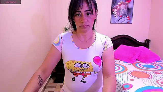 sara florez12 online show from May 29, 2026, 11:19 am
