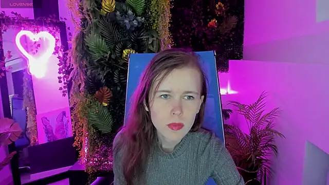 AriaGracen online show from April 14, 2026, 8:20 am