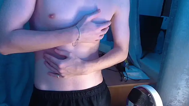 Axel 0ne online show from March 10, 2026, 6:46 pm