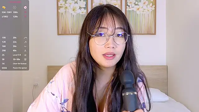 pinkyblooom online show from March 13, 2026, 9:05 am