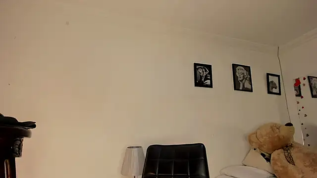 Snapshot of Melisa_Ebony chatting on June 4, 2026, 8:15 pm Melisa Ebony online show from June 4, 2026, 8:15 pm