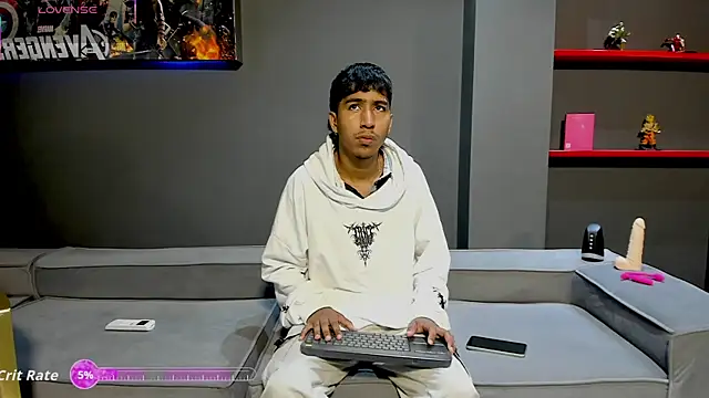 Ender h0tt online show from April 13, 2026, 2:44 pm