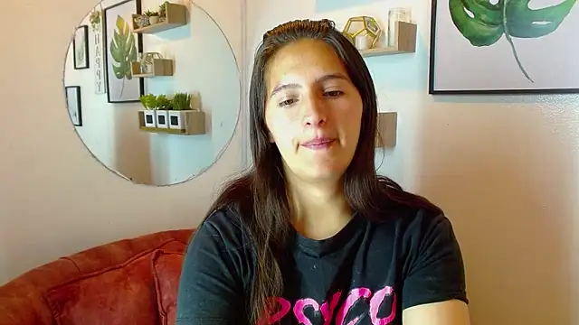 Snapshot of Sharon_makelove chatting on May 12, 2026, 1:30 pm Sharon makelove online show from May 12, 2026, 1:30 pm