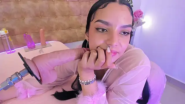 ariana morelly online show from May 28, 2026, 11:51 am