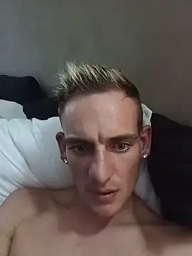 Yunglad online show from May 26, 2026, 8:49 pm