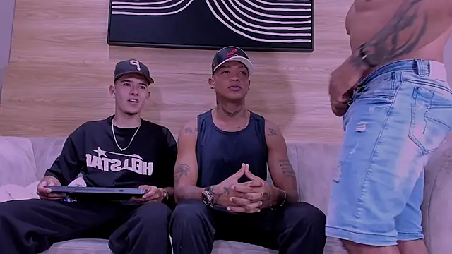 aleck friends online show from March 9, 2026, 7:40 pm