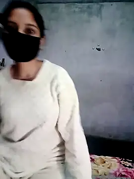 Divya3107 online show from March 21, 2026, 2:27 am