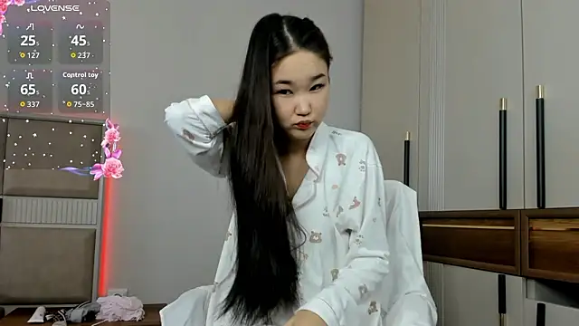 kasumikawa online show from March 27, 2026, 1:44 am