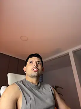 TroyeSavage online show from April 22, 2026, 11:01 am