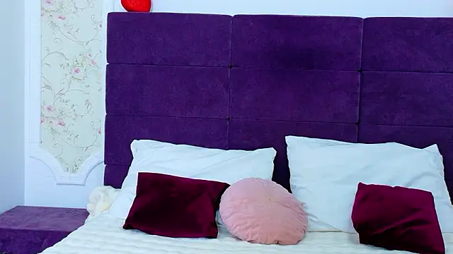 NataliaCroft online show from March 13, 2026, 3:29 pm