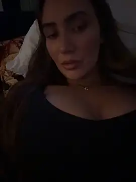 Annielovie online show from April 3, 2026, 6:50 pm