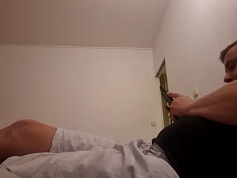 fantastic77777 online show from March 9, 2026, 1:20 am