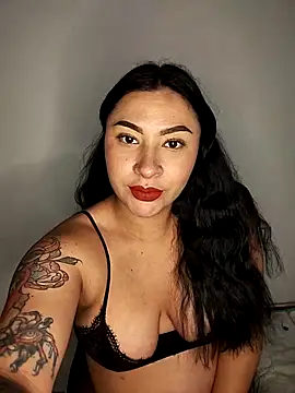 1Dulce2 online show from May 7, 2026, 10:48 pm