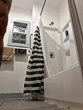 Brandon23xxxgb online show from April 15, 2026, 2:29 am