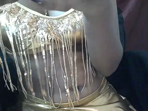 Couplehot00 online show from June 28, 2026, 5:24 am
