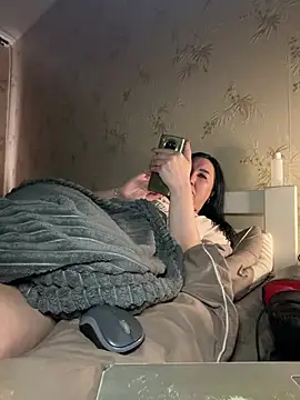 Besthot 2026 online show from March 25, 2026, 11:27 am