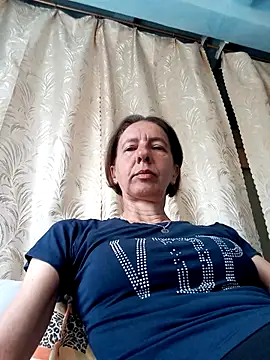 Snapshot of Tania9876 chatting on June 3, 2026, 7:33 am Tania9876 online show from June 3, 2026, 7:33 am