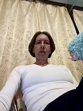 Tania9876 online show from June 16, 2026, 7:05 pm