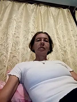 Tania9876 online show from July 12, 2026, 7:05 pm