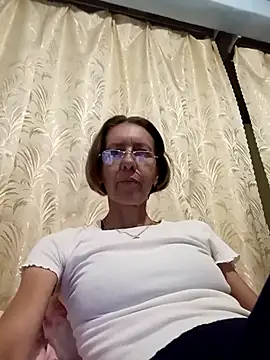 Tania9876 online show from July 28, 2026, 6:20 pm