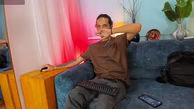 Skinny Mac online show from July 20, 2026, 3:03 pm