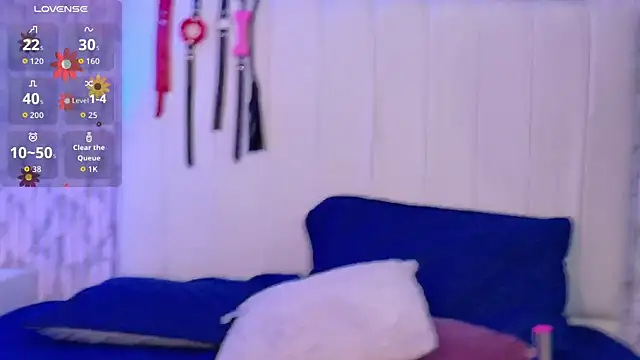 LorenaDuval online show from April 14, 2026, 6:36 pm