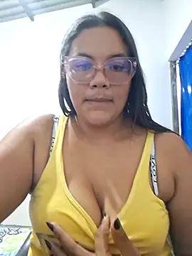 monicarokaforte online show from March 12, 2026, 4:18 am