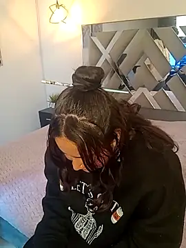 Liily Foxxy online show from March 30, 2026, 10:49 am