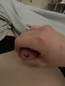 curvedlongdick online show from April 2, 2026, 1:31 pm