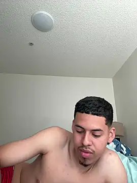 Snapshot of LatinHotxx2 chatting on August 2, 2026, 6:50 pm LatinHotxx2 online show from August 2, 2026, 6:50 pm