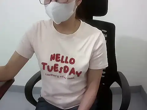 Mai phuong online show from March 10, 2026, 2:27 am