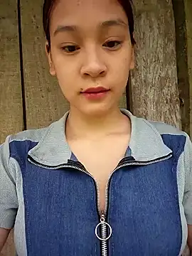 -Hicici- online show from May 12, 2026, 11:57 pm