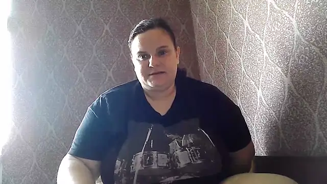 DollyGersonn online show from June 22, 2026, 6:10 am
