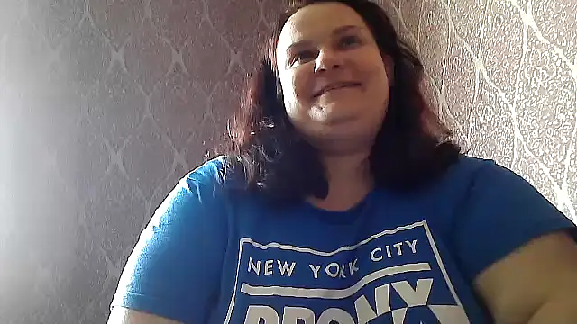 DollyGersonn online show from June 24, 2026, 6:45 am