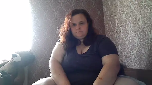 DollyGersonn online show from July 13, 2026, 9:01 am