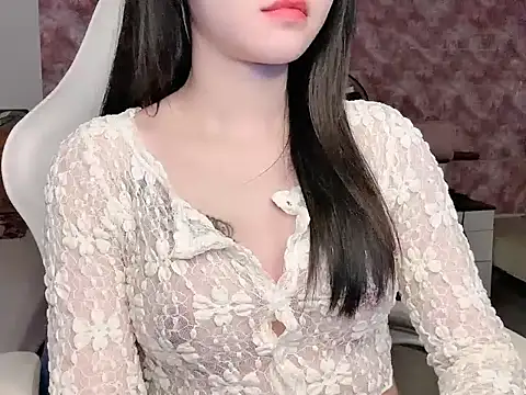 Ngan-Baby online show from April 15, 2026, 5:42 pm