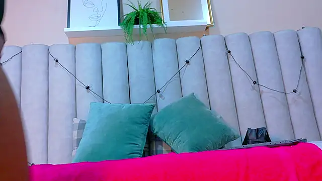 Meganlove   online show from March 19, 2026, 2:48 am