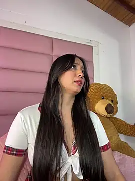 AmaranttayLunay online show from May 28, 2026, 7:33 pm