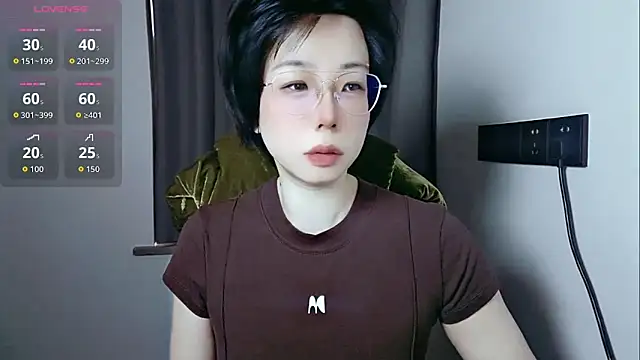 lin lin 520 520 online show from May 19, 2026, 4:19 am