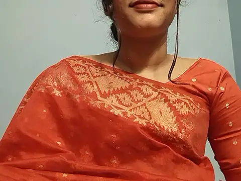 Emma 4433 online show from April 15, 2026, 5:31 pm