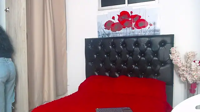 Tamar4 f00x online show from May 26, 2026, 1:56 am