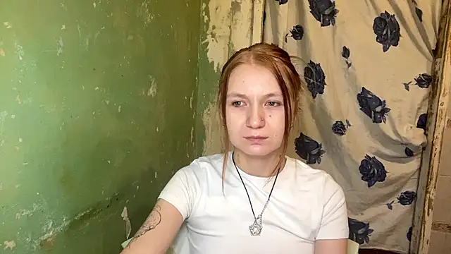 Lollybomb online show from April 28, 2026, 9:20 pm