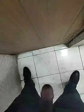 hotshweta online show from April 4, 2026, 8:23 am