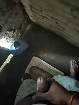 hotshweta online show from April 15, 2026, 1:01 am