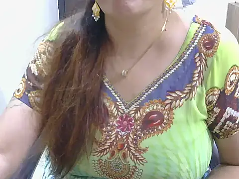 spicy Zara online show from June 18, 2026, 11:25 am