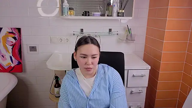 MinLipski online show from March 18, 2026, 5:49 pm