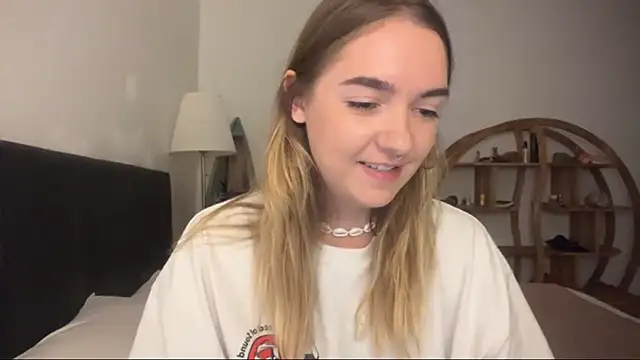 RoxyWet online show from June 12, 2026, 1:54 pm