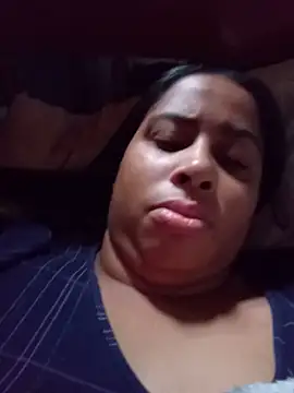 gatinha20257 online show from May 22, 2026, 12:22 pm