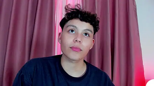 chico medusa online show from March 16, 2026, 7:18 pm