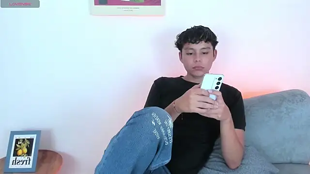 chico medusa online show from April 22, 2026, 8:10 pm